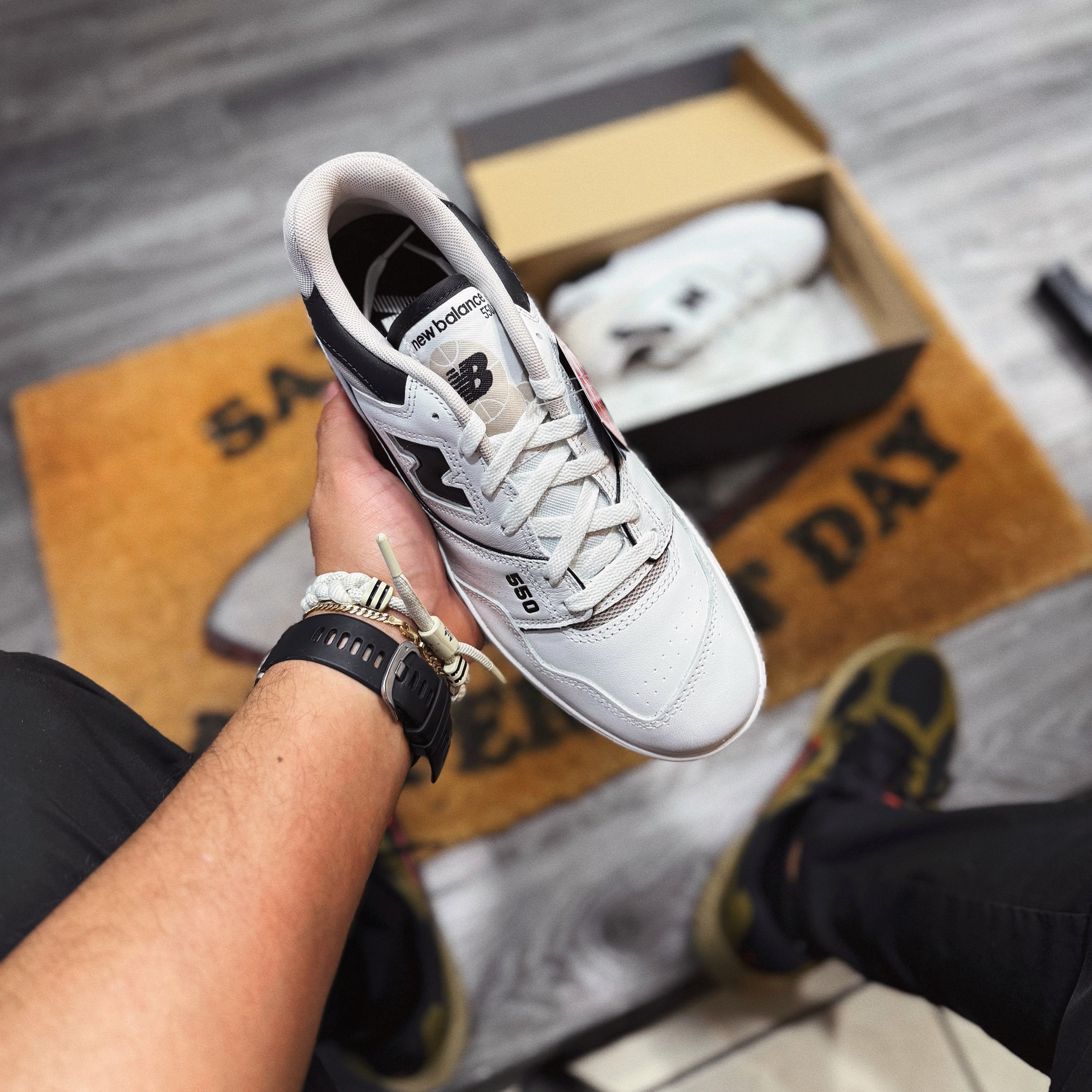 New Balance 550 “ White Black ”