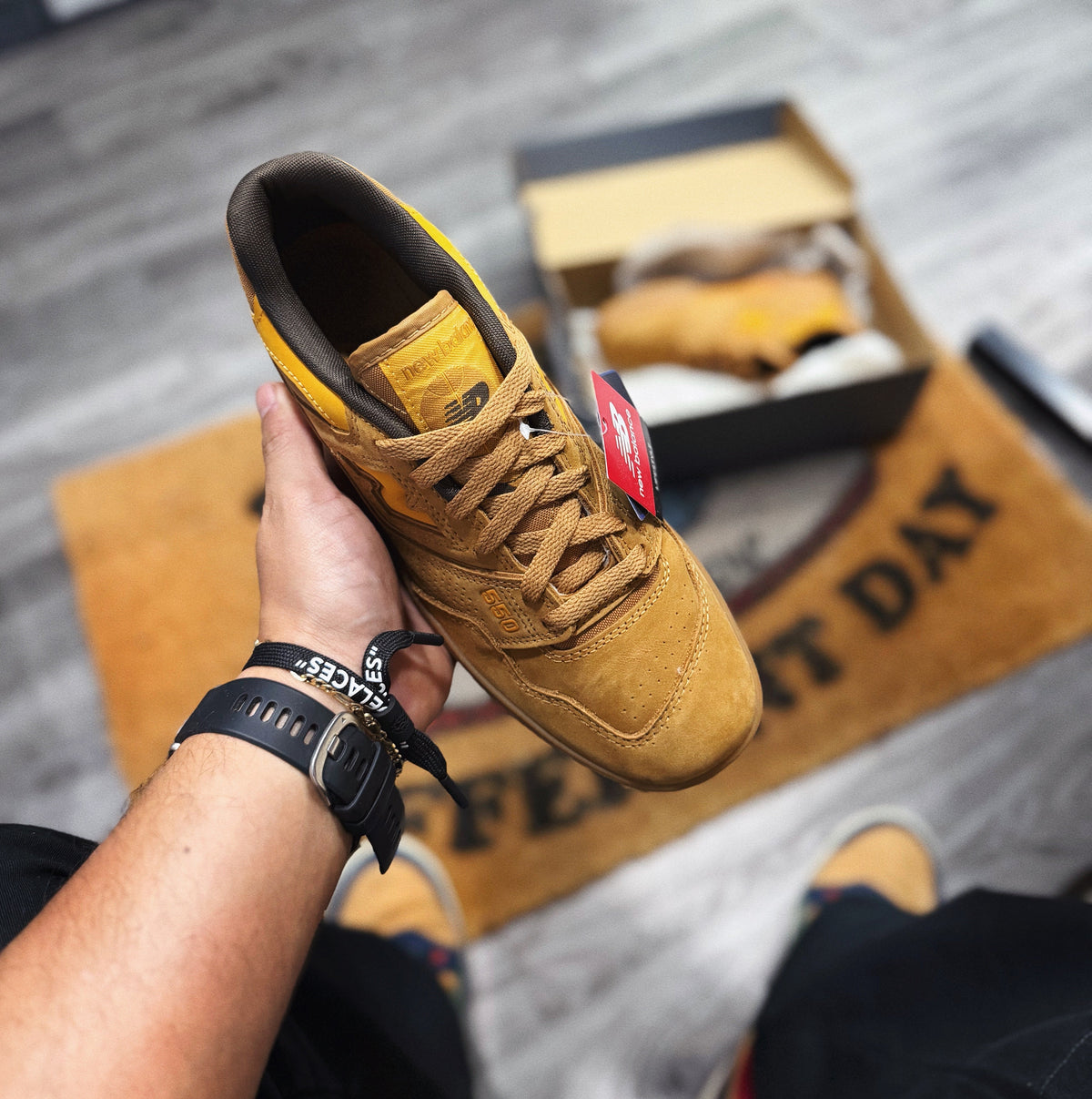 New Balance Rips New Balance 550 “ Canyon Tobacco ” – Underground El Salvador