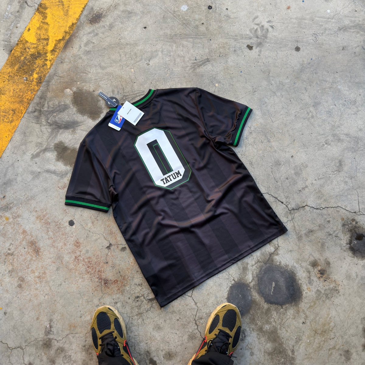 NBA Boston Celtics " Court to field "