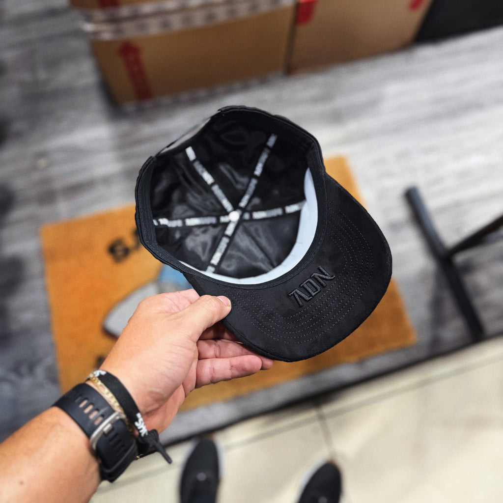 ADN Caps / Black Cristals