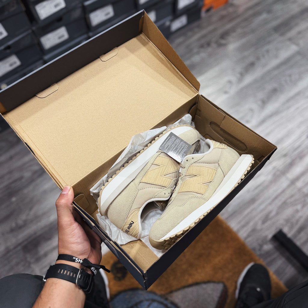 New Balance 237