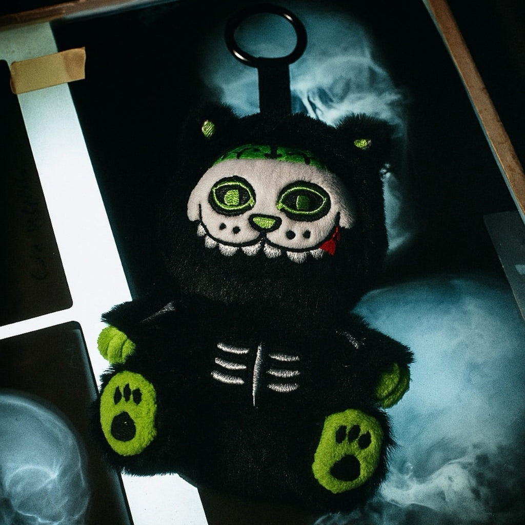 Bolsas misteriosas de Nermiee con caras extrañas