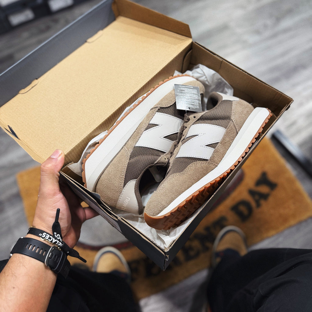 New Balance 237 Mocca