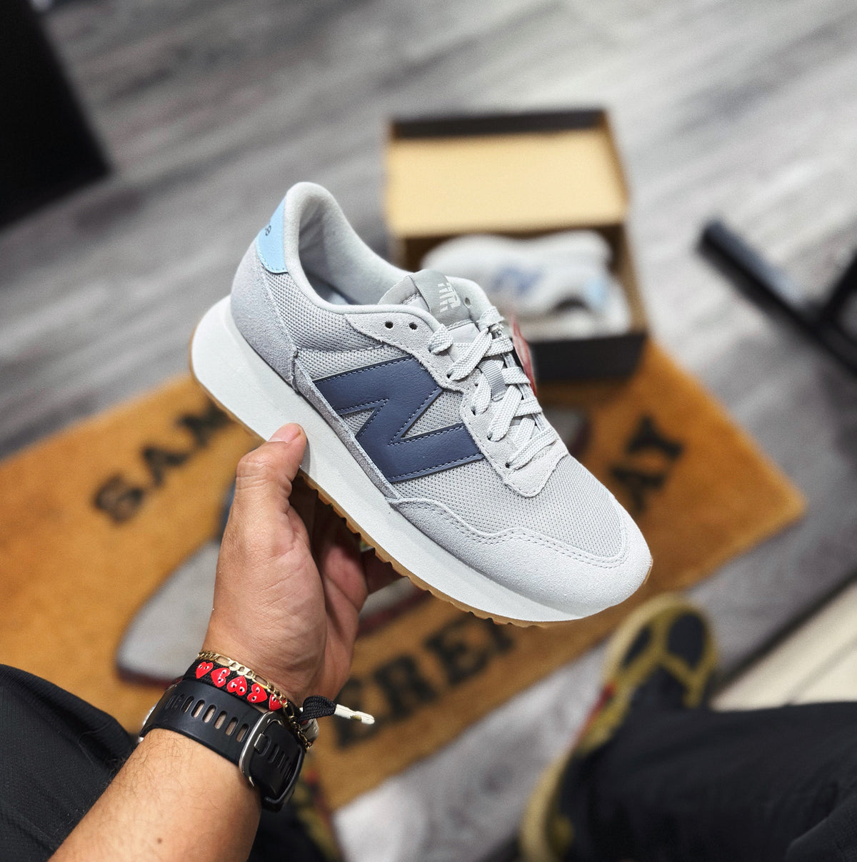 New Balance Rips New Balance 237 – Underground El Salvador