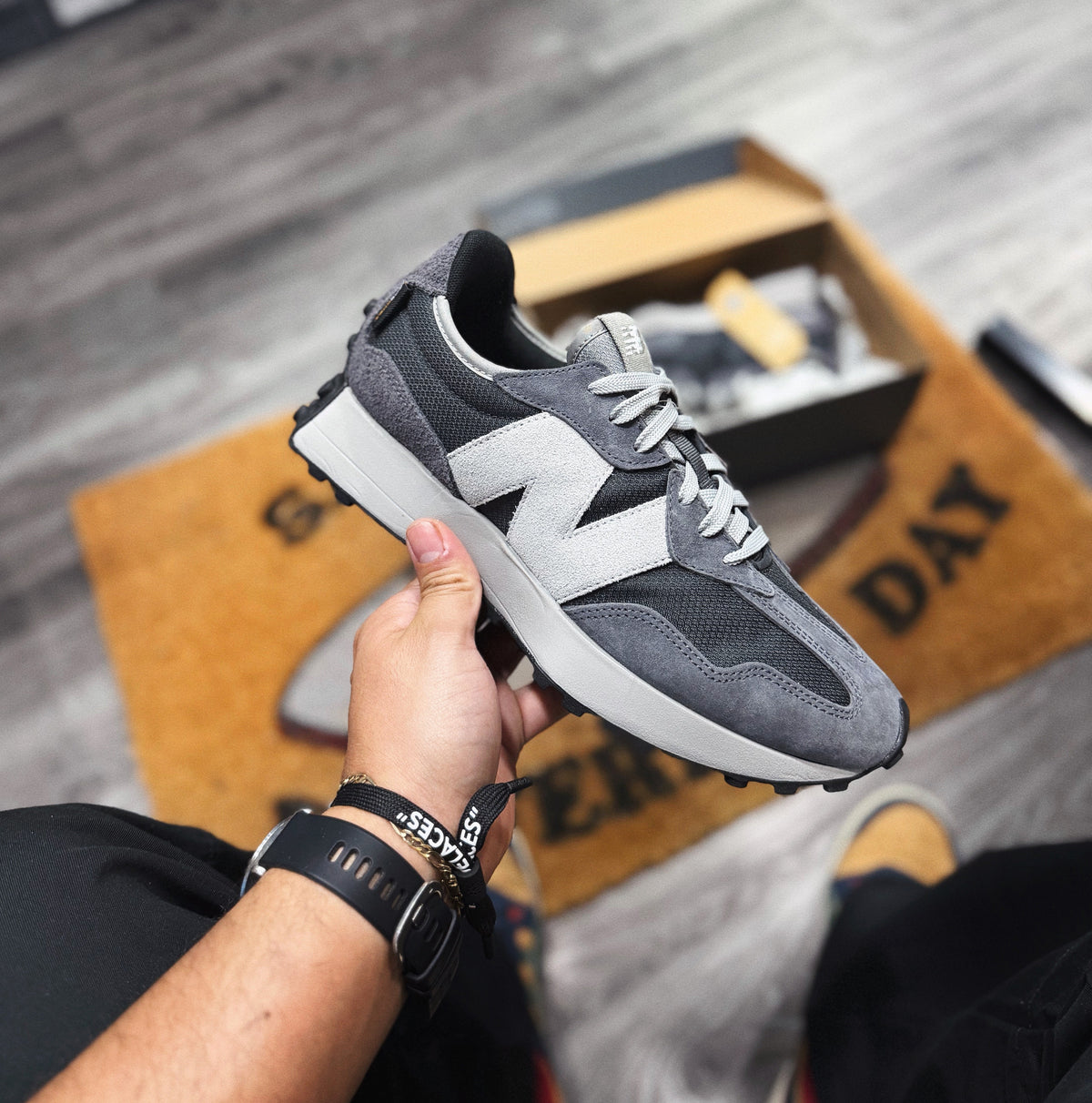 New Balance Rips New Balance 327 x Cordura – Underground El Salvador