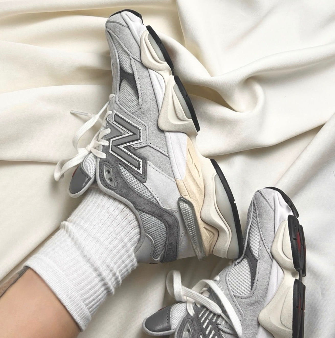 New Balance 9060 “ Grey ”