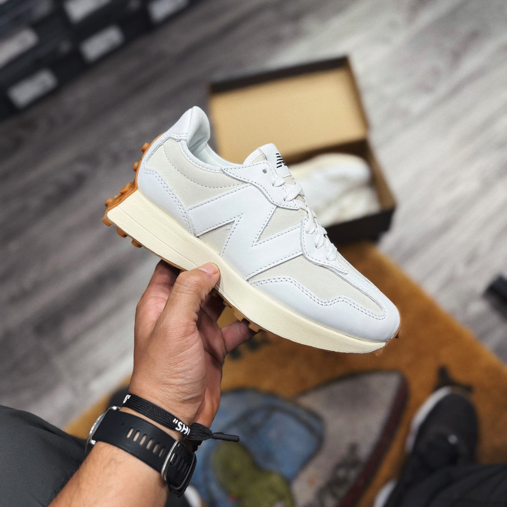 New Balance 327
