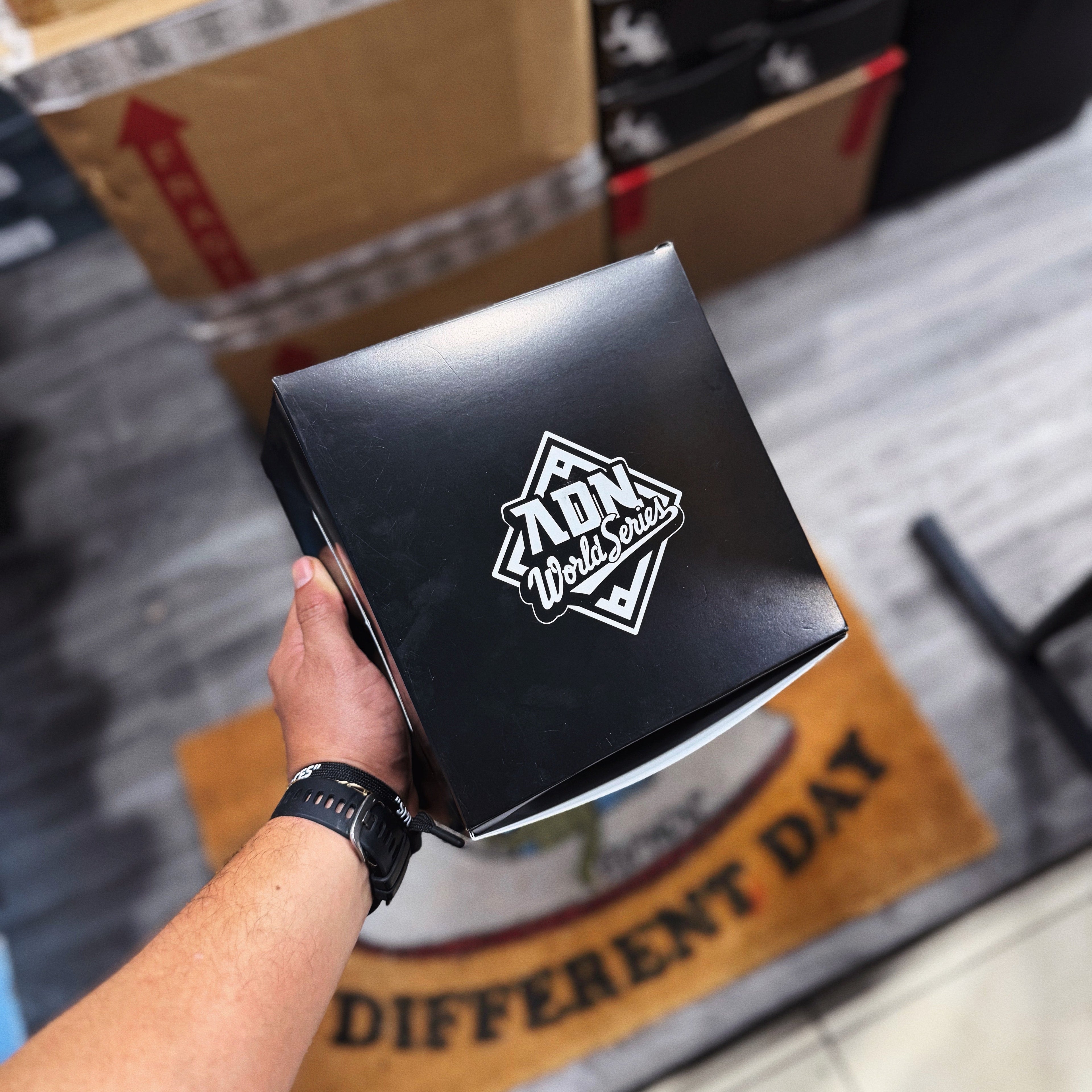 ADN Caps / Black Cristals