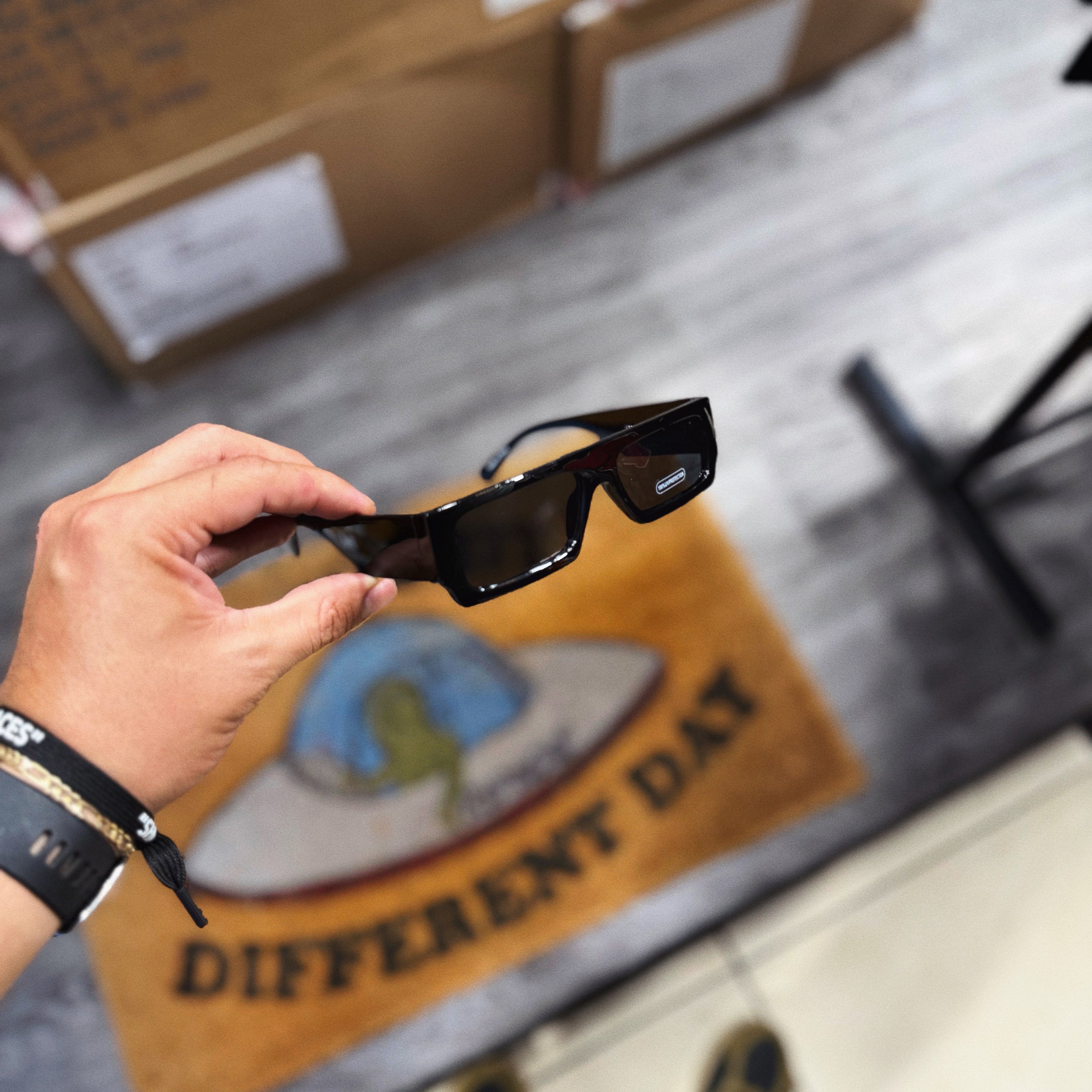 New World - Sunglasses