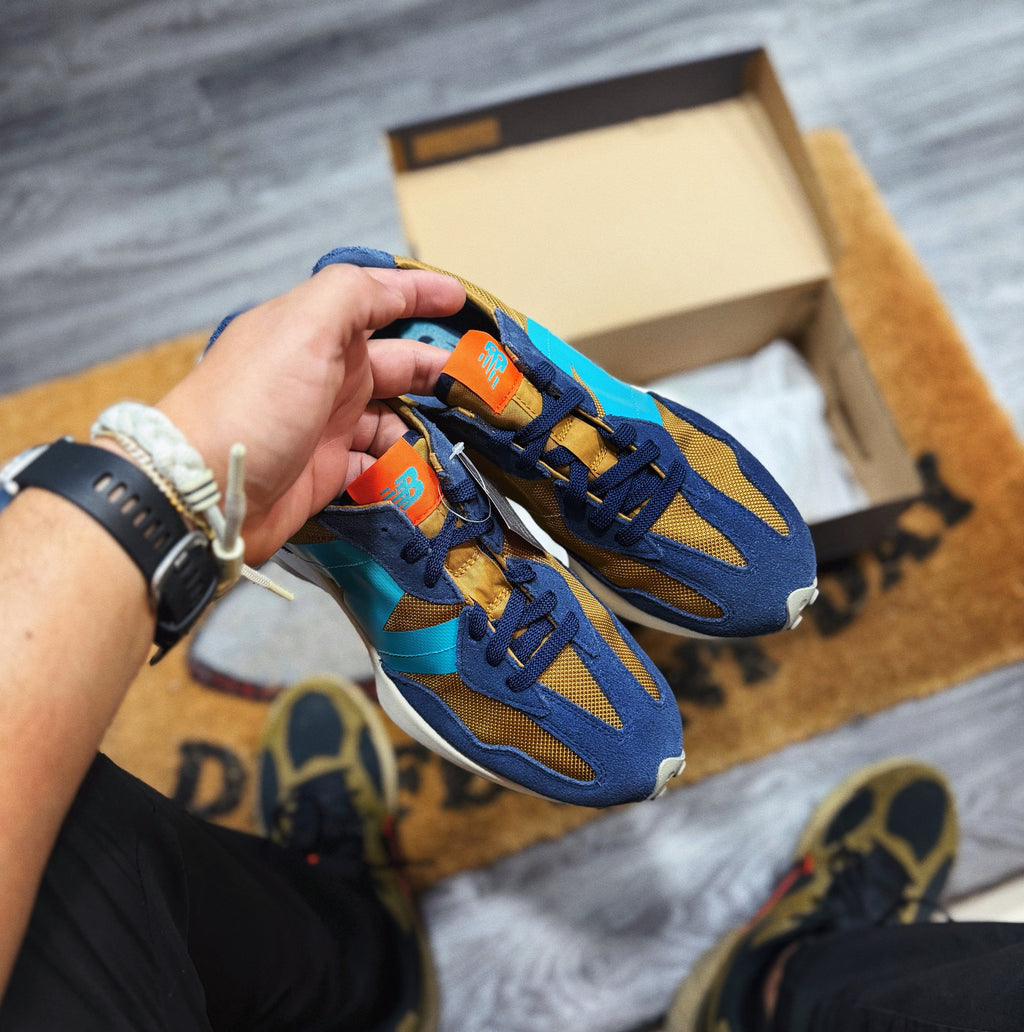 New Balance 327 “ Natural Indigo ”