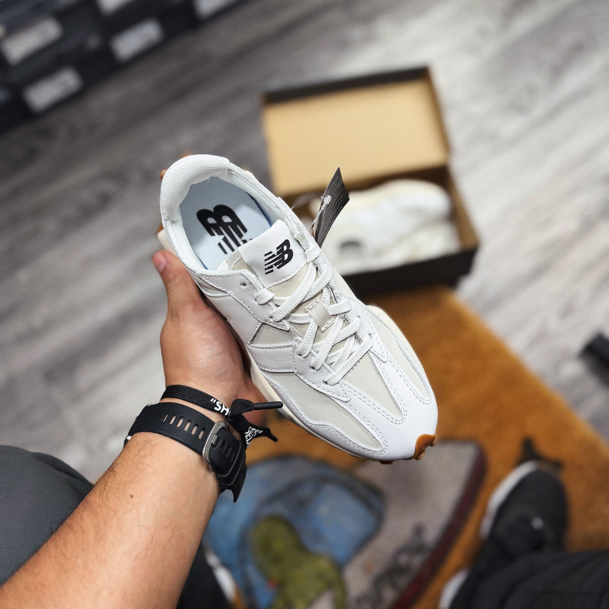 New Balance Rips New Balance 327 – Underground El Salvador
