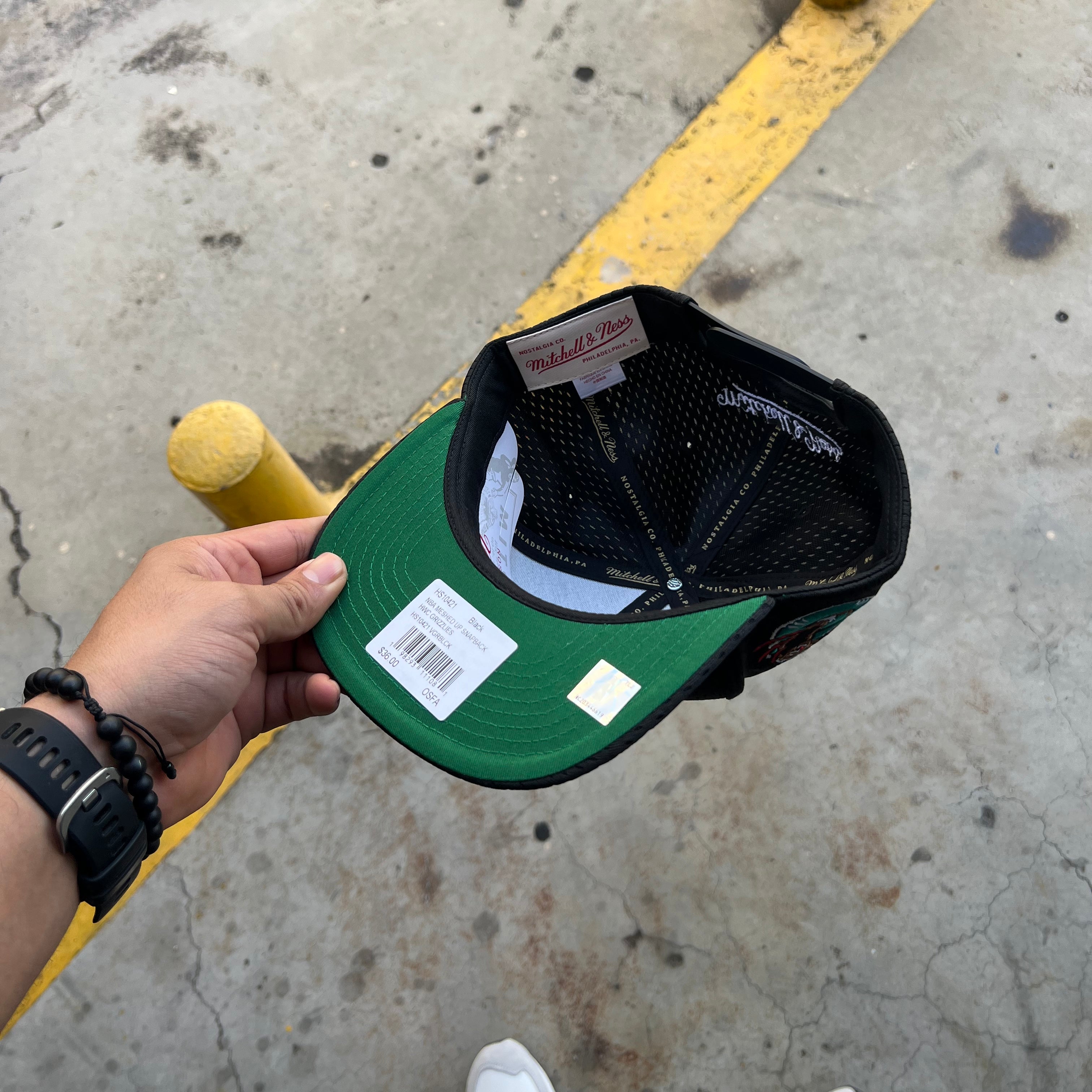 M&N Snapback Vancouver Grizzlliezs