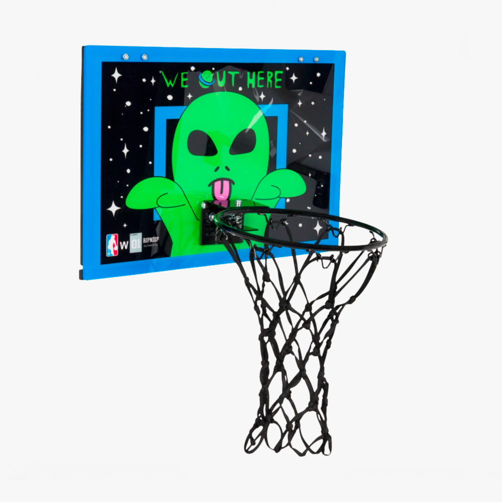 Peeking Alien Hanging Basketball Set